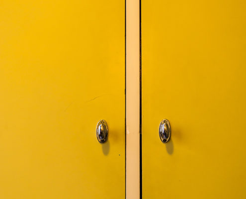 Yellow Doors in Bedroom, Sonnefeld House Rotterdam 171118wc807658