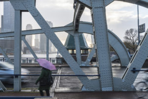 Rotterdam in the rain 1171119wc807979