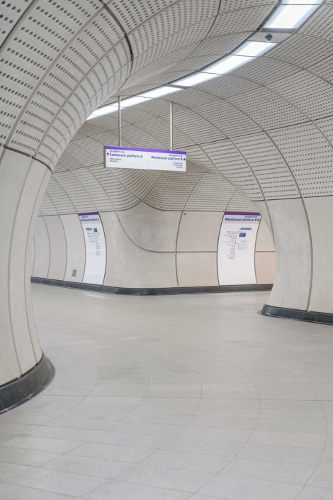 Elizabeth Line Underground, London 220630wc852514